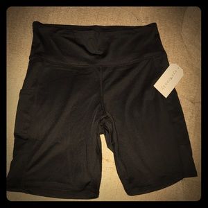 Black fitted shorts